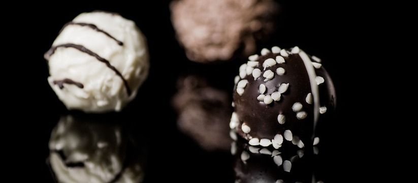 В мире сладостей, где каждый шоколадный батончик и леденец манят своей...