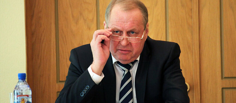 Кто займет его место, пока неизвестно.Председатель городской Думы Новороссийска Александр Шаталов покинул свой пост. Он занимал эту должность 14 лет.
