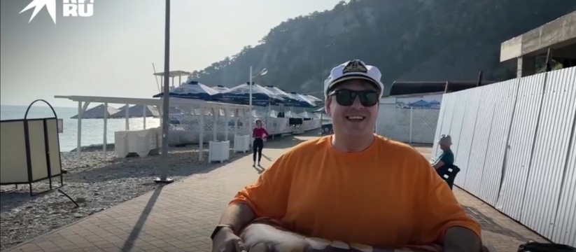 «Все клянут и матерятся грязным словом "водолаз!"»: таксист Коля снял шуточный клип про отдых на Черном море