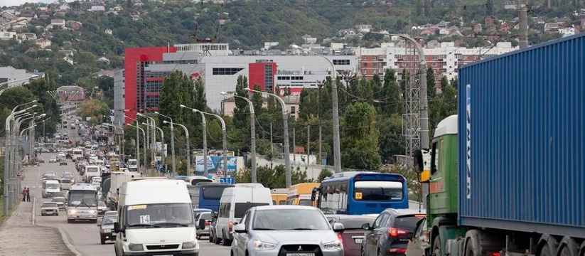 Новороссийцы просят Президента решить вопрос с пробками и построить объездную дорогу