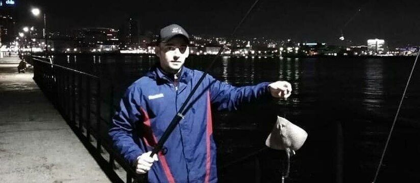 Всех представителей подводной фауны горожанин словил в Черном море.В Новороссийске местный рыбак опубликовал фотографии своего крупного улова.