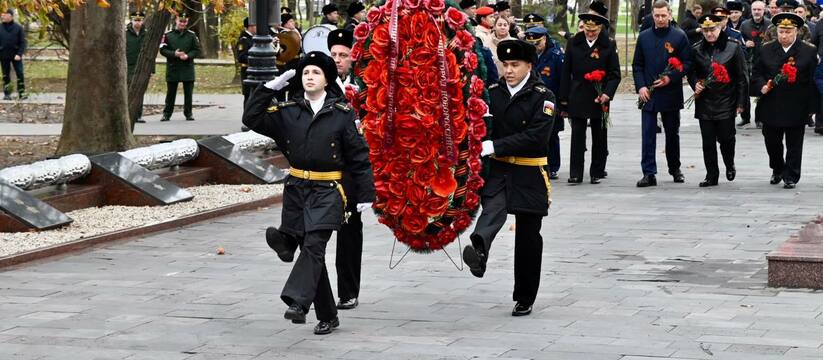 Новороссийск помнит: в городе-герое отмечают День Героев Отечества 