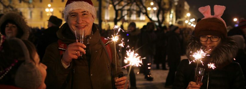 Фейерверки, «Голубой огонек» и  плохая погода: что раздражает россиян в новогоднюю ночь