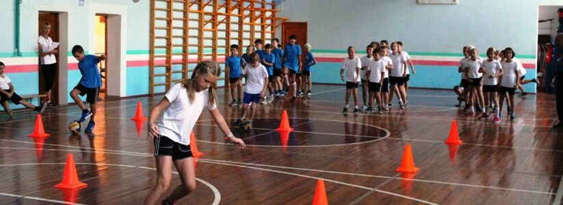 В Новороссийске школьника стошнило посреди урока физкультуры из-за запаха краски в спортзале