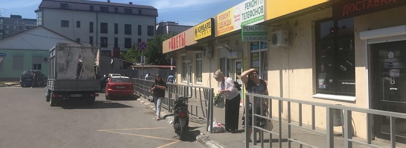 В Новороссийске приступили к монтажу остановки на "Корзинке"