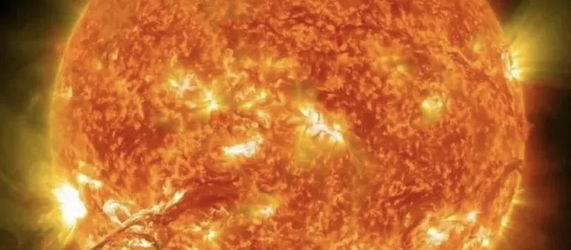 Солнечная вспышка зафиксирована на линии, соединяющей нашу планету с Солнцем.