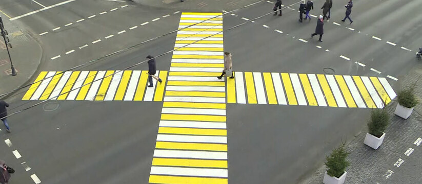 Если пешеходам будет удобно переходить дорогу по диагонали, такие &laquo;зебры&raquo; нарисуют и на других перекрестках.