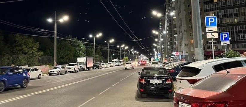В Новороссийске освещено лишь 43% улиц, жители остальных 57% вынуждены бродить в потемках