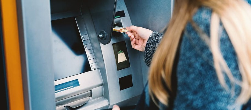 Сбербанк внедрил новое изменение, которое затронет всех владельцев их банковских карт.