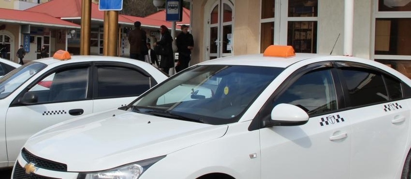 Новороссийские таксисты взвинтят цены из-за новых правил перевозок 