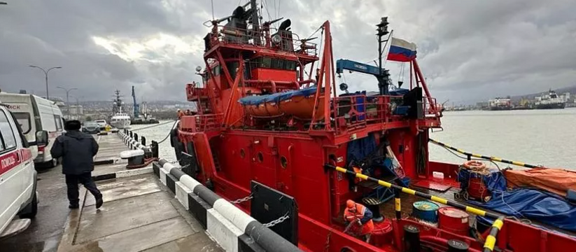 На борту затонувшего под Новороссийском судна было 7 тонн дизтоплива: в море на месте крушения наблюдается нефтяная пленка 