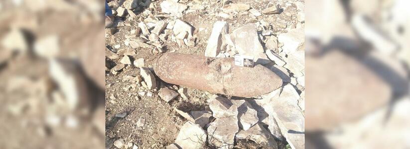 В Южном районе Новороссийска на стройке нашли авиационную бомбу