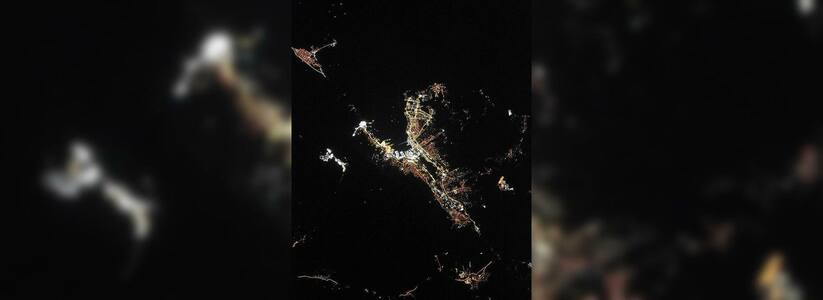 Завораживающий вид: российский космонавт сфотографировал ночной Новороссийск из космоса