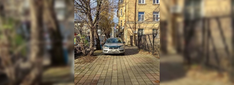 Парковка на моле и езда по встречке. Подборка автохамов Новороссийска