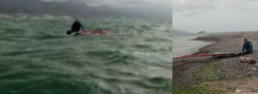 В Новороссийске спасли серфингиста из бушующего шторма