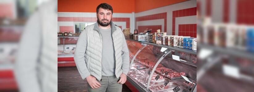 «Халяль» — главное дело моей жизни». Простой парень из Осетии основал сеть особенных мясных магазинов в Новороссийске