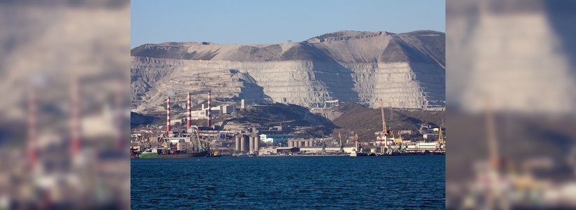 Ученые опасаются, что Черное море превратится в «мутную кашу».  Отмечается сильное загрязнение акватории Новороссийской бухты