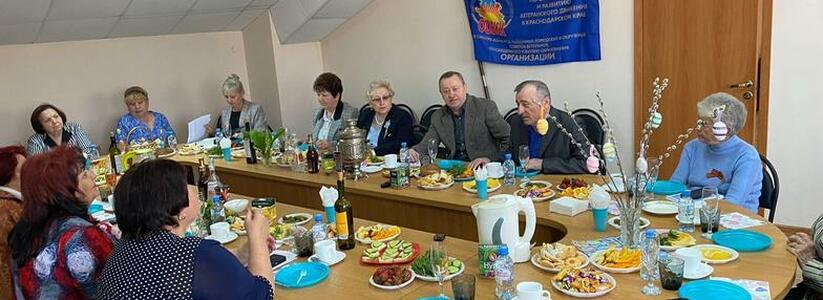 Сохраним память: в Совете ветеранов Новороссийска прошла литературная гостиная, приуроченная ко Дню Победы