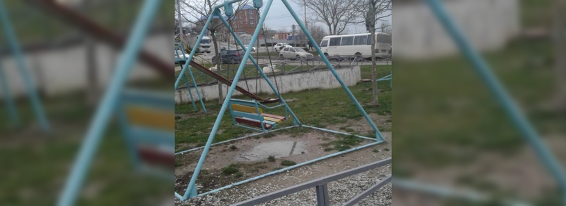 Дети играют в грязи: жители Новороссийска недовольны, что благоустройство Восточного района проходит «по остаточному принципу»