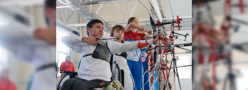 Сегодня в Новороссийске открыли новый спорткомплекс: дети будут заниматься здесь стрельбой из лука и теннисом
