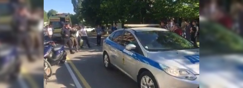 В Анапе дерзкий угонщик автомобиля «Ауди» потерпел фиаско у всех на глазах: видео в трех частях