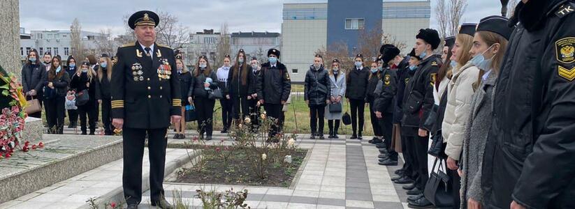 9 декабря, в День героев Отечества, в Ушаковке провели масштабную вахту памяти