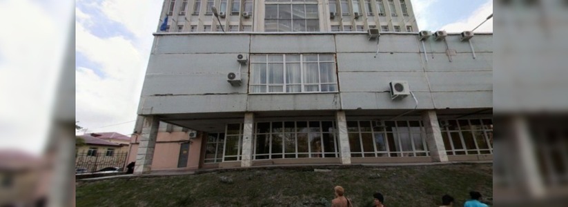 Более 4 млн рублей потратят на ремонт фасада здания бывшего Дома быта в Новороссийска