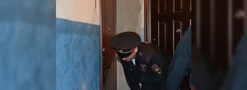 В Новороссийске ребенок несколько дней просидел один, запертый в квартире
