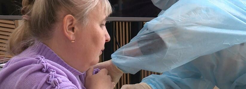 +896 зараженных за неделю: в Новороссийске началась вакцинация от коронавируса