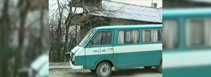 «Легендарная восьмерка». Видео, как выглядели первые маршрутки в Новороссийске (прекрасные/ужасные 90-е годы)