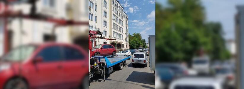 Новороссийцы пожаловались на методы работы эвакуаторов в городе