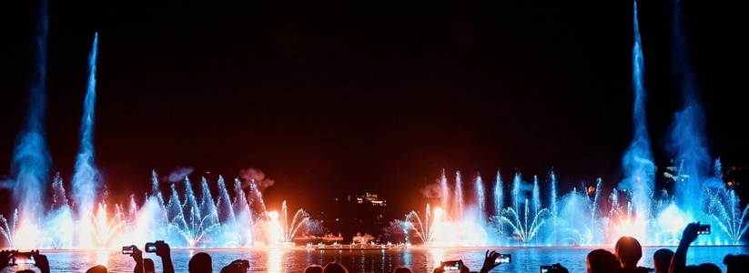 С августа обновлена программа танцующего фонтана в Абрау-Дюрсо: что нового ждет зрителей