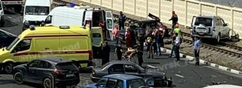 «Жуть, просто жуть!» Водитель погиб в массовом ДТП в Новороссийске (фото и видео страшной аварии)
