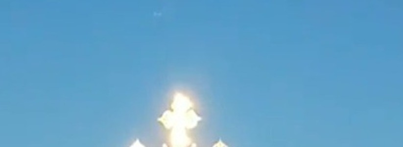 «Как знак свыше или чудо!»: над крестом нового храма на набережной Новороссийска заметили голограмму