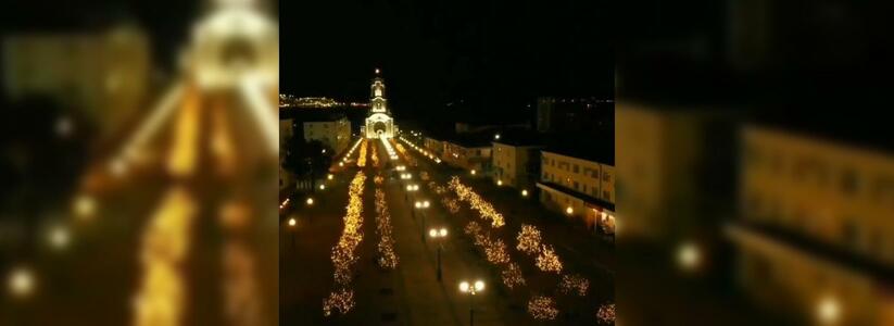С Наступающим Новым Годом! Праздничный Новороссийск с высоты птичьего полета