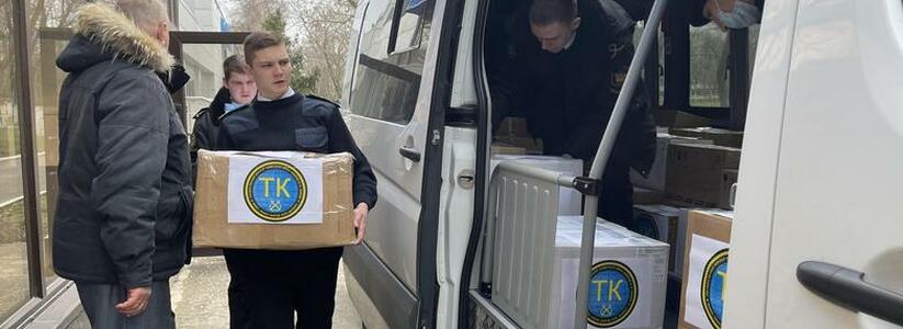 Ушаковцы организовали сбор гуманитарной помощи для жителей Донбасса