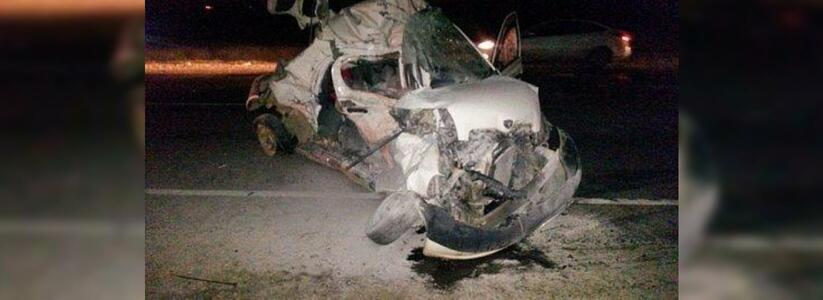 «Тойоту» буквально раздавил грузовик: жуткое ДТП на трассе «Краснодар- Новороссийск»