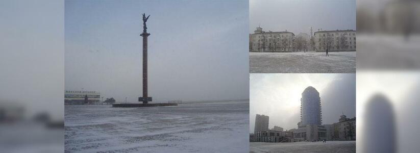 Жители Новороссийска выкладывают фотографии засыпанного снегом города