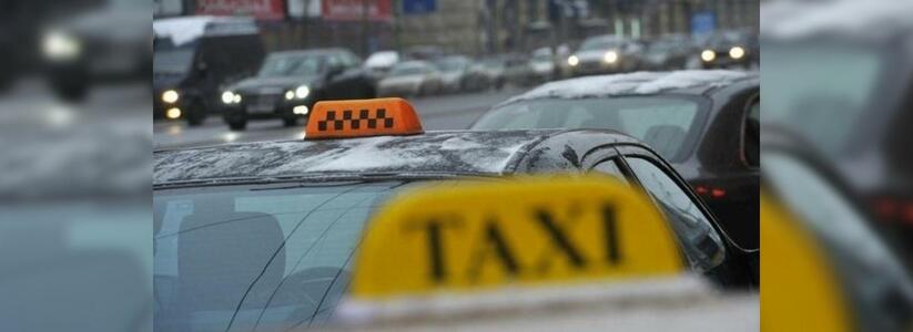 В Новороссийске таксист разбил металлическим турником голову пассажиру за то, что тот пил пиво в его авто