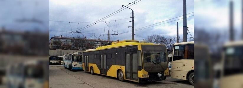 На улицах Новороссийска появятся пять желтых троллейбусов