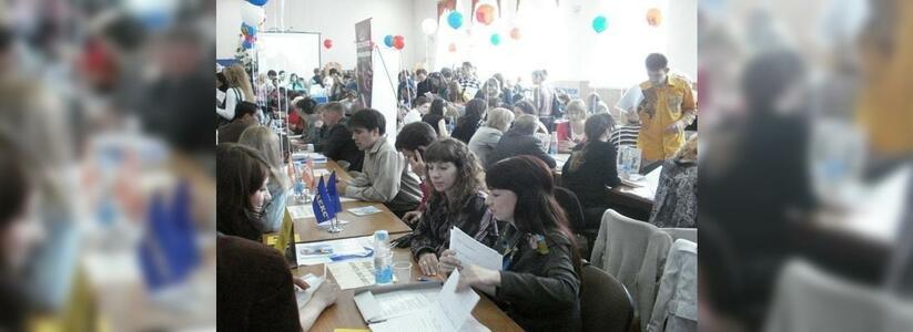 Кому нужна работа? Сегодня в Новороссийске пройдет ярмарка, на которой предложат 2500 вакансий