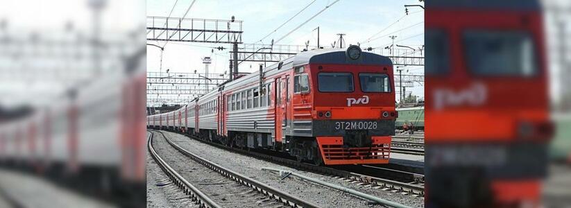 Поезд «Москва-Новороссийск» насмерть сбил мужчину на железнодорожных путях