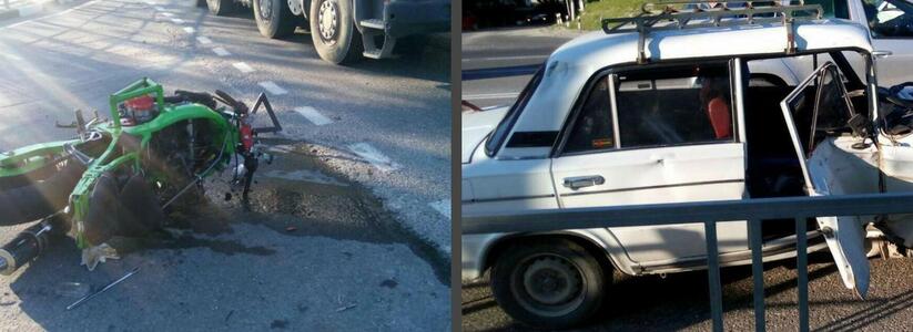 В Новороссийске столкнулись ВАЗ-2106 и мотоцикл: водитель последнего в тяжелом состоянии