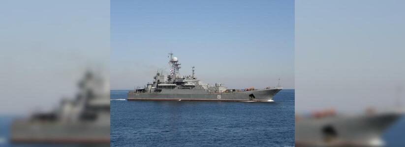 Корабль из Новороссийска отправился с грузом в Сирию: на носу судна находился снайпер