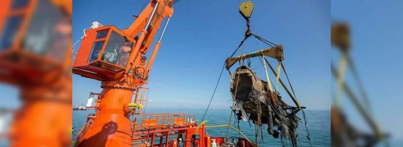 Минобороны России ищет в Черном море затонувшие самолеты и корабли