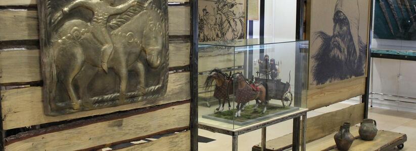 Новороссийцы могут окунуться в атмосферу древности - в «Бон Пассаже» открылась археологическая выставка «Дух воина»