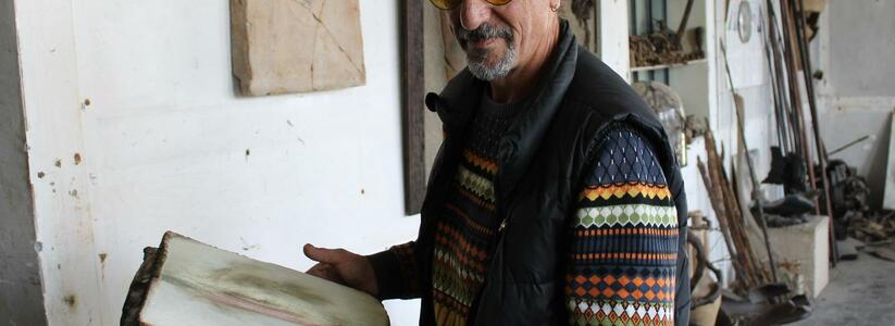 «Лучше мои работы будут уничтожены, чем достанутся быдлу»: новороссийский художник рассказал о творчестве и жизни