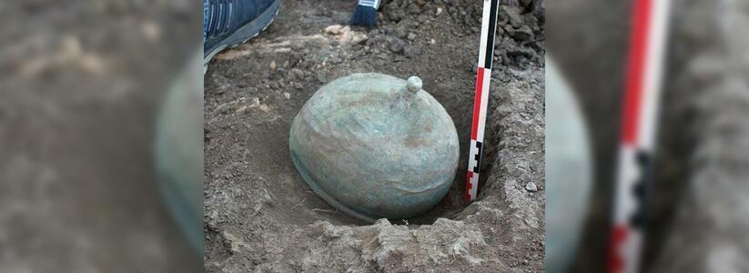 Археологи на Кубани нашли бронзовый шлем времен царя Митридата: подобных артефактов в мире всего девять
