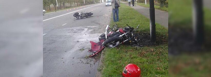 В Горячем Ключе разбились два мотоциклиста: одному из них в ДТП оторвало конечности