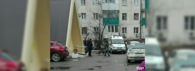 В Новороссийке из детского медучреждения эвакуировали людей: на место прибыли скорая помощь и полиция